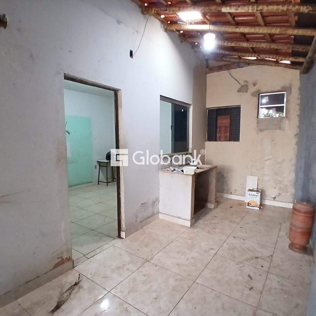 Casa 3 quartos à venda Independência 0m² Montes Claros MG: