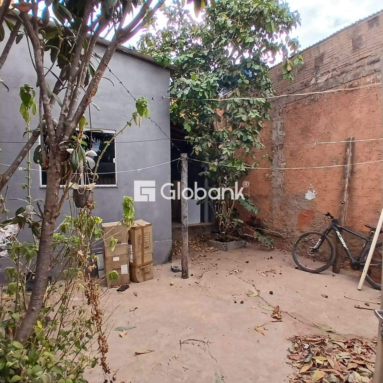 Casa 3 quartos à venda Independência 0m² Montes Claros MG: 