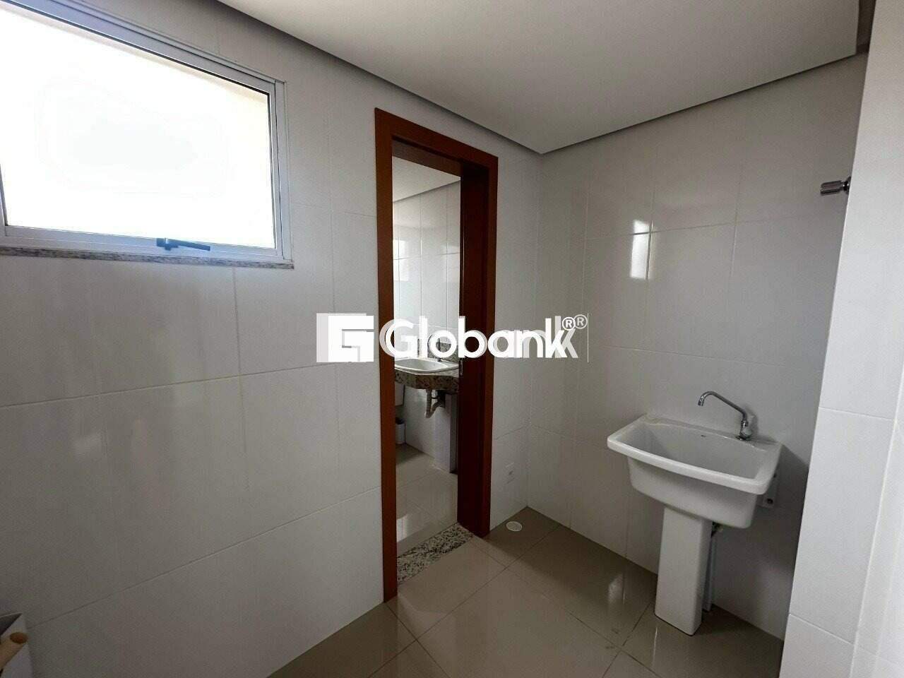 Apartamento 2 quartos para aluguel São José 90m² Montes Claros MG: rea de servi o