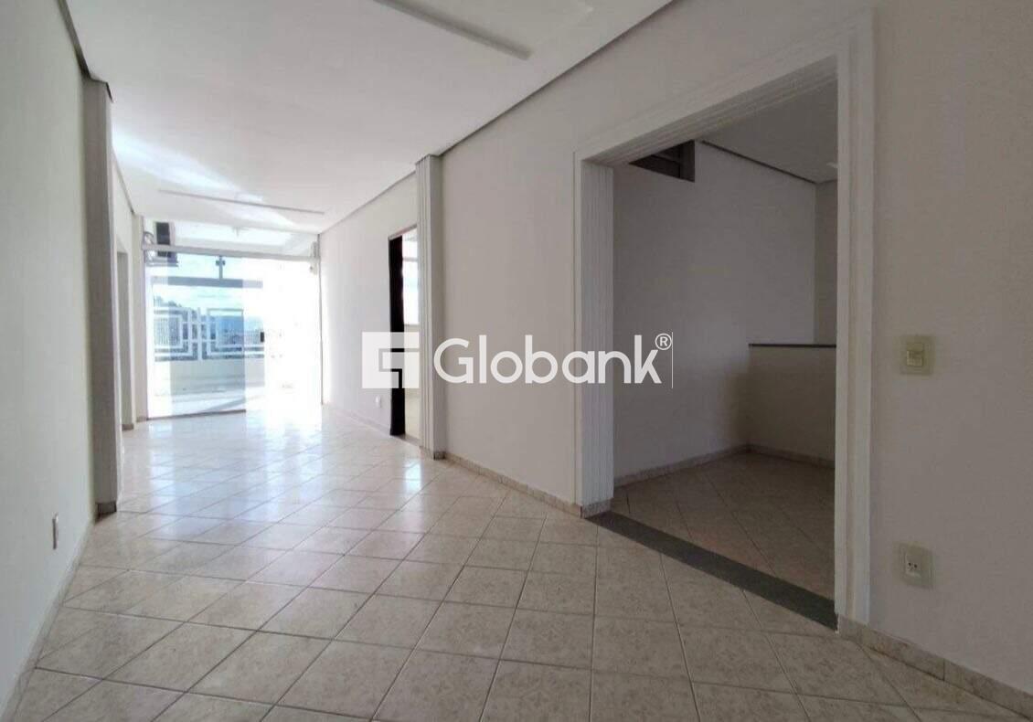 Casa 5 quartos à venda Monte Alegre 550m² Montes Claros MG: 