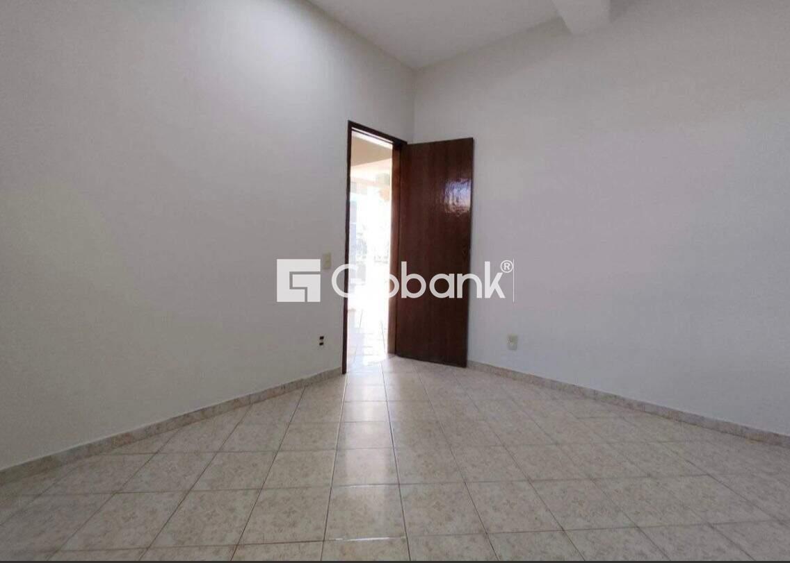 Casa 5 quartos à venda Monte Alegre 550m² Montes Claros MG: 