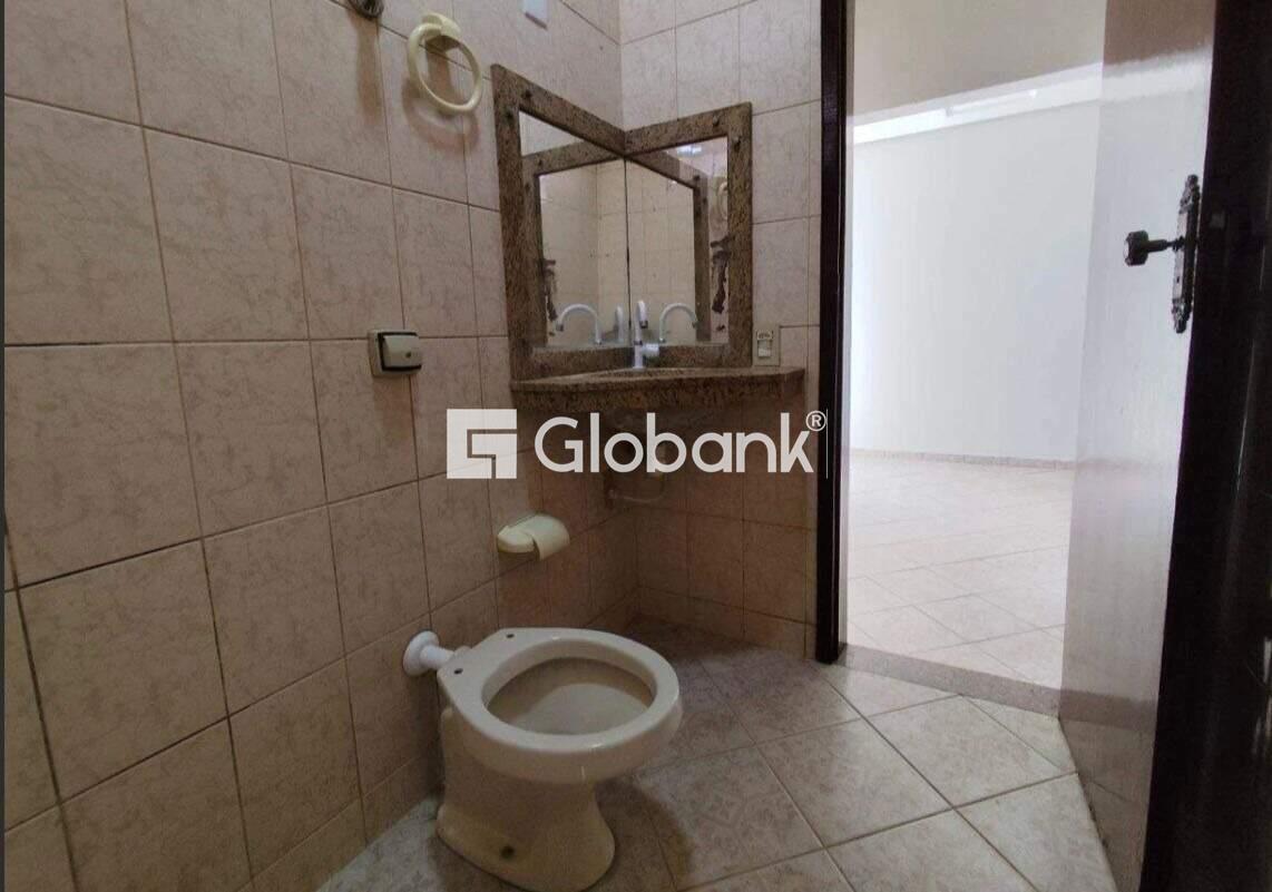 Casa 5 quartos à venda Monte Alegre 550m² Montes Claros MG: 