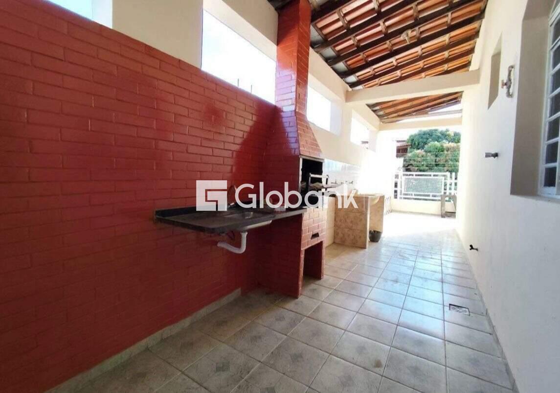 Casa 5 quartos à venda Monte Alegre 550m² Montes Claros MG: 