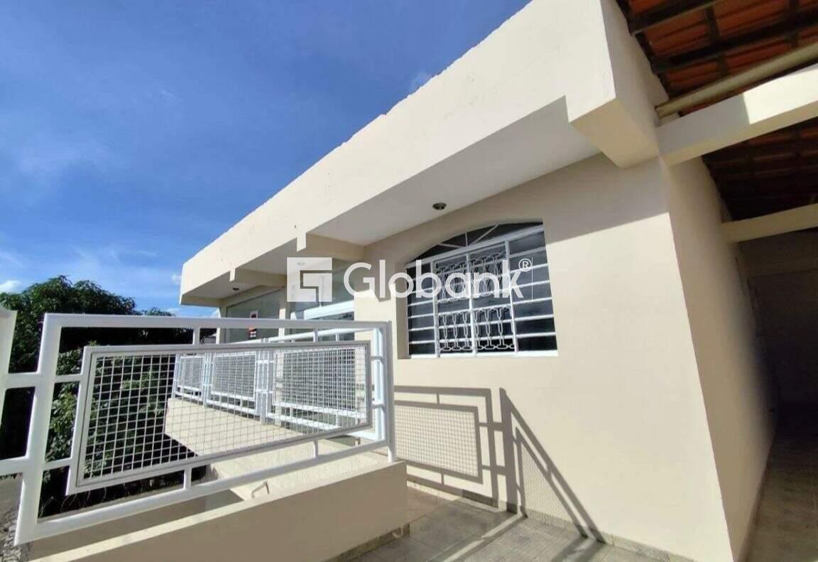 Casa 5 quartos à venda Monte Alegre 550m² Montes Claros MG: 