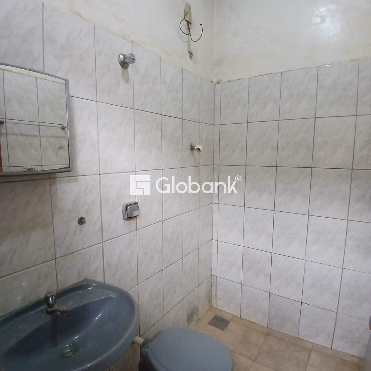 Casa 3 quartos à venda Conjunto Chiquinho Guimarães 0m² Montes Claros MG: 