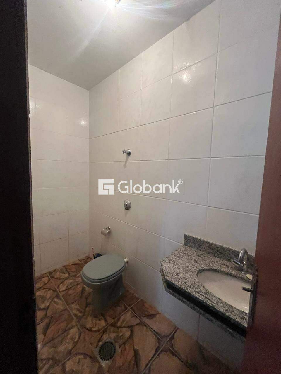 Casa 6 quartos à venda Jaraguá 0m² Montes Claros MG: