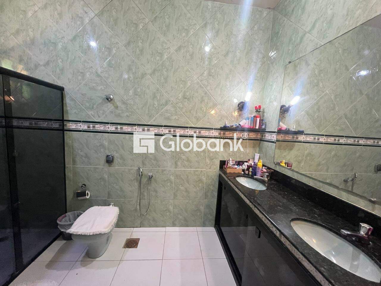 Casa 6 quartos à venda Jaraguá 0m² Montes Claros MG: