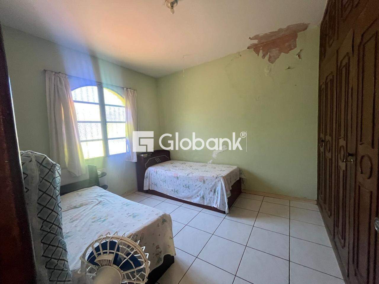 Casa 6 quartos à venda Jaraguá 0m² Montes Claros MG: