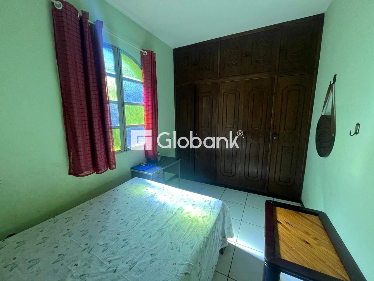 Casa 6 quartos à venda Jaraguá 0m² Montes Claros MG:
