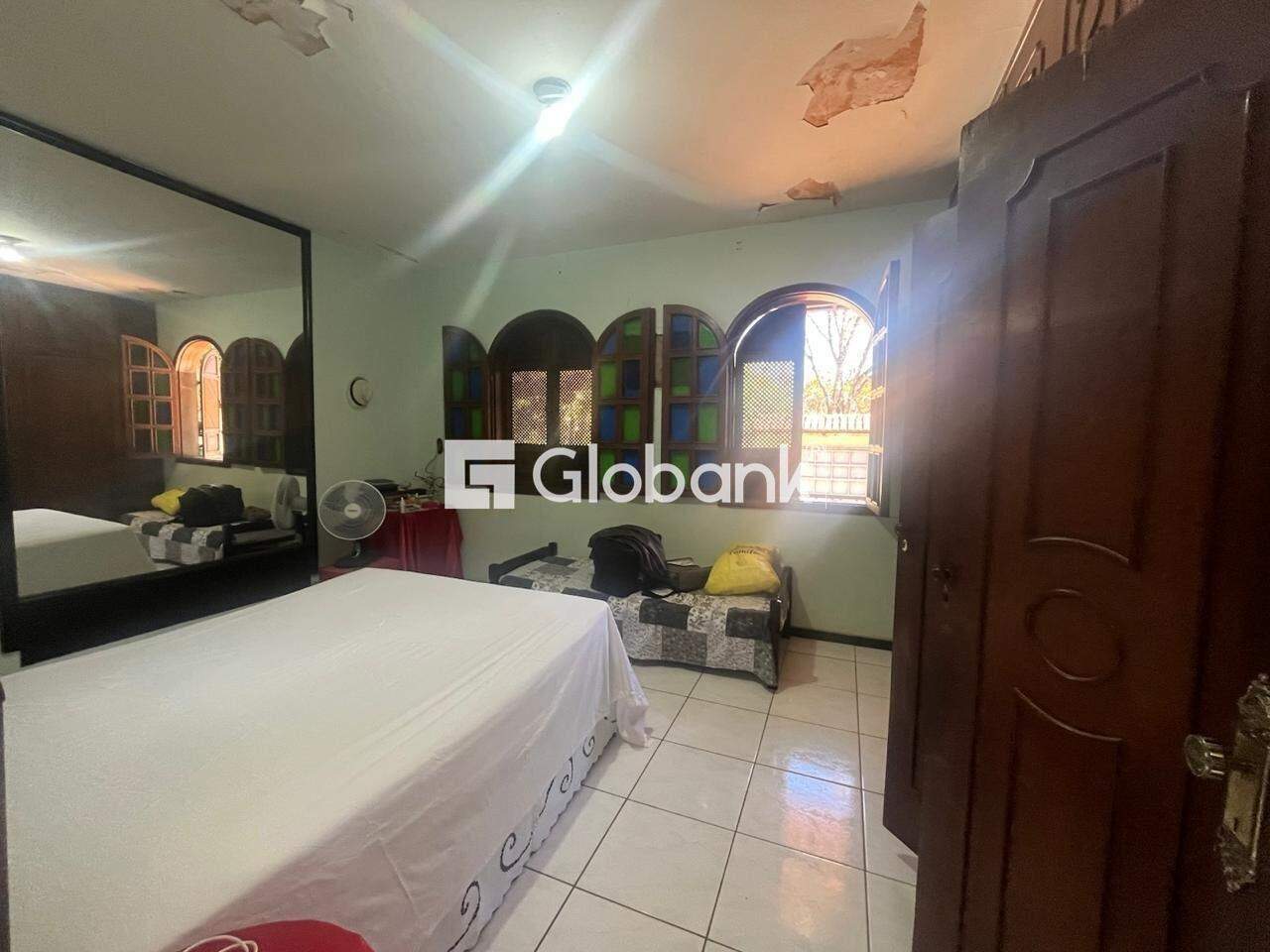 Casa 6 quartos à venda Jaraguá 0m² Montes Claros MG: