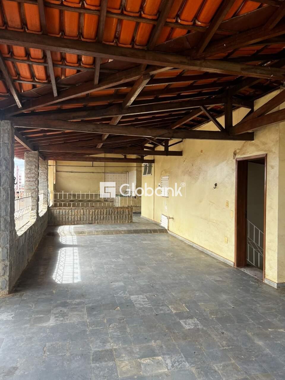 Apartamento 3 quartos à venda Centro 246m² Montes Claros MG: 