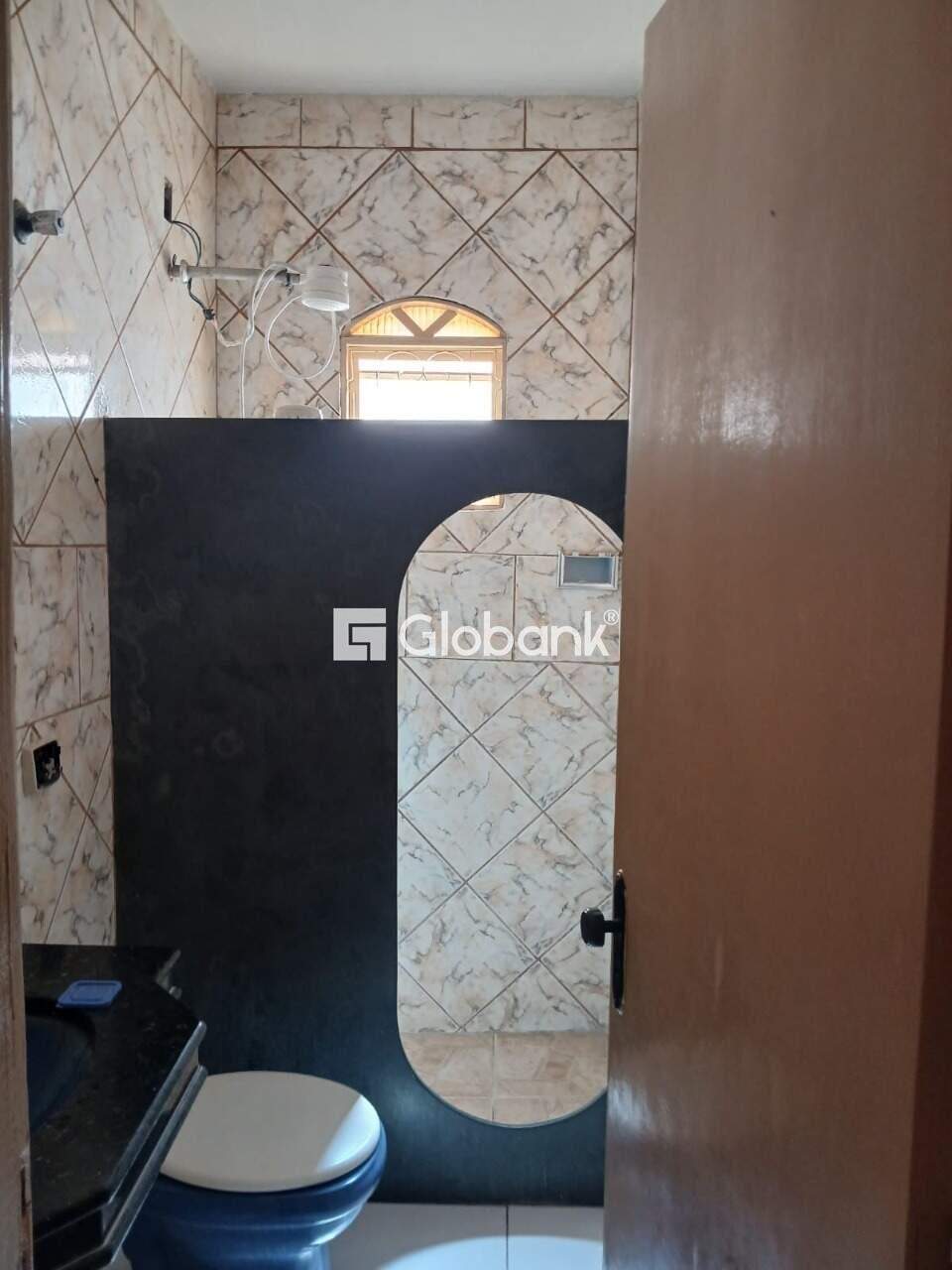 Sobrado 4 quartos à venda Major Prates 240m² Montes Claros MG: 