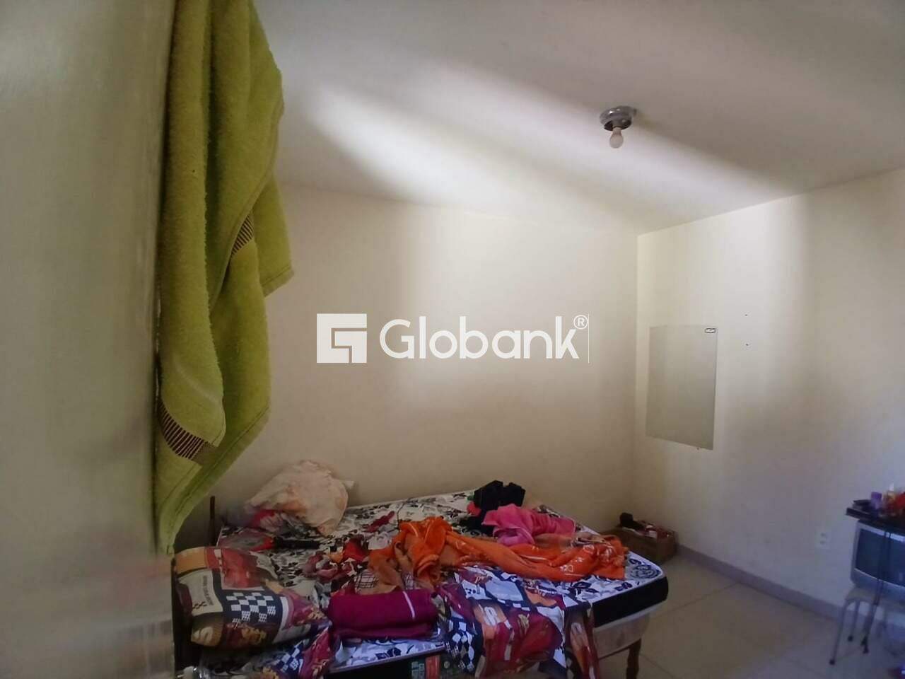 Sobrado 4 quartos à venda Major Prates 240m² Montes Claros MG: 