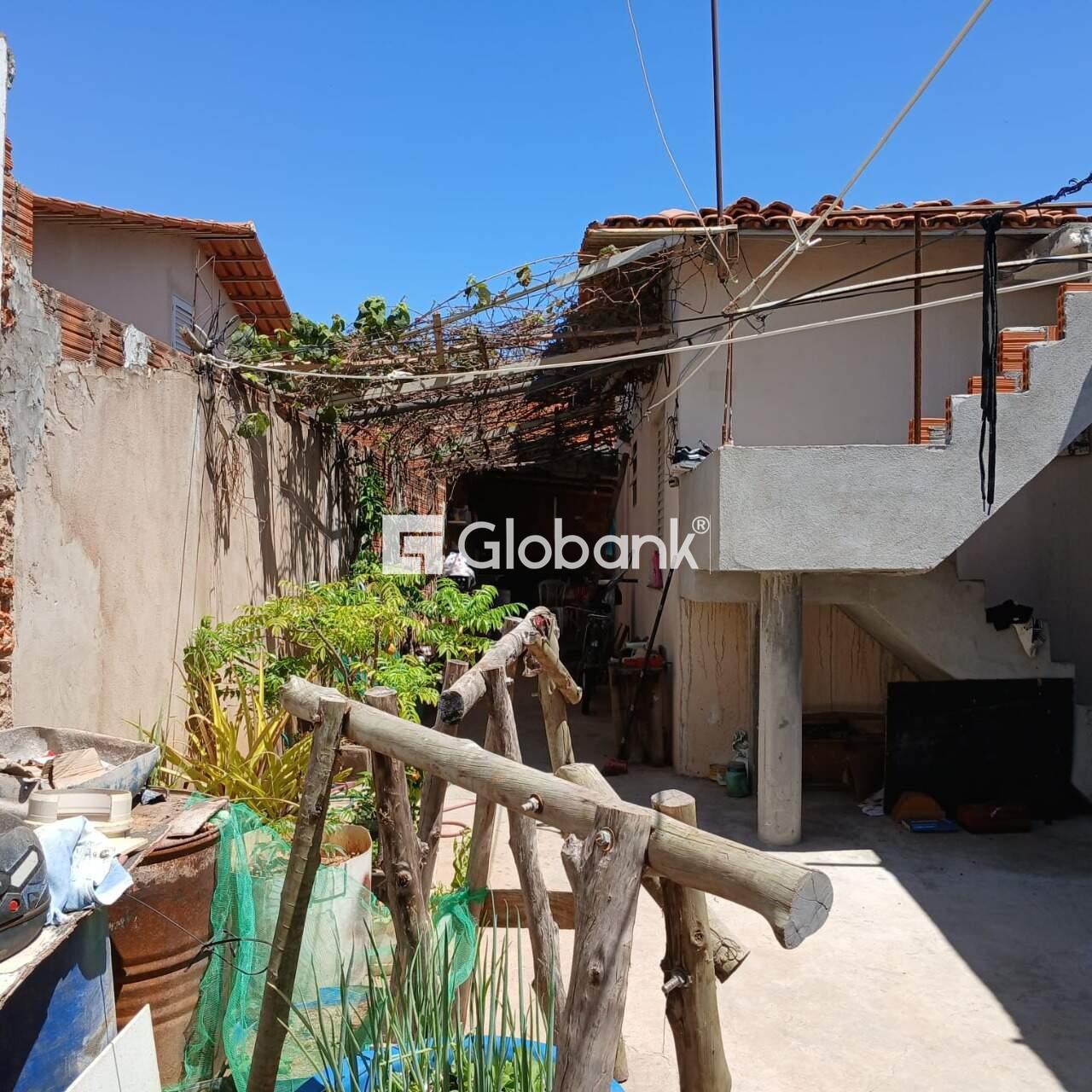 Casa 3 quartos à venda Residencial Minas Gerais 42m² Montes Claros MG: 