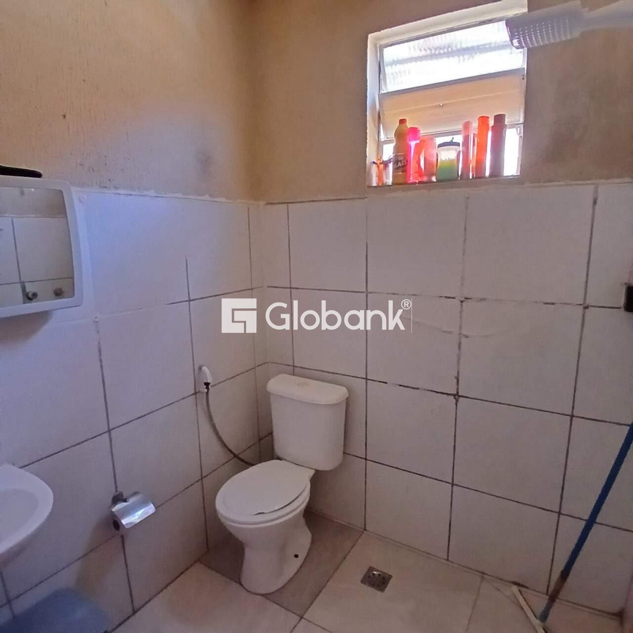 Casa 3 quartos à venda Residencial Minas Gerais 42m² Montes Claros MG: 