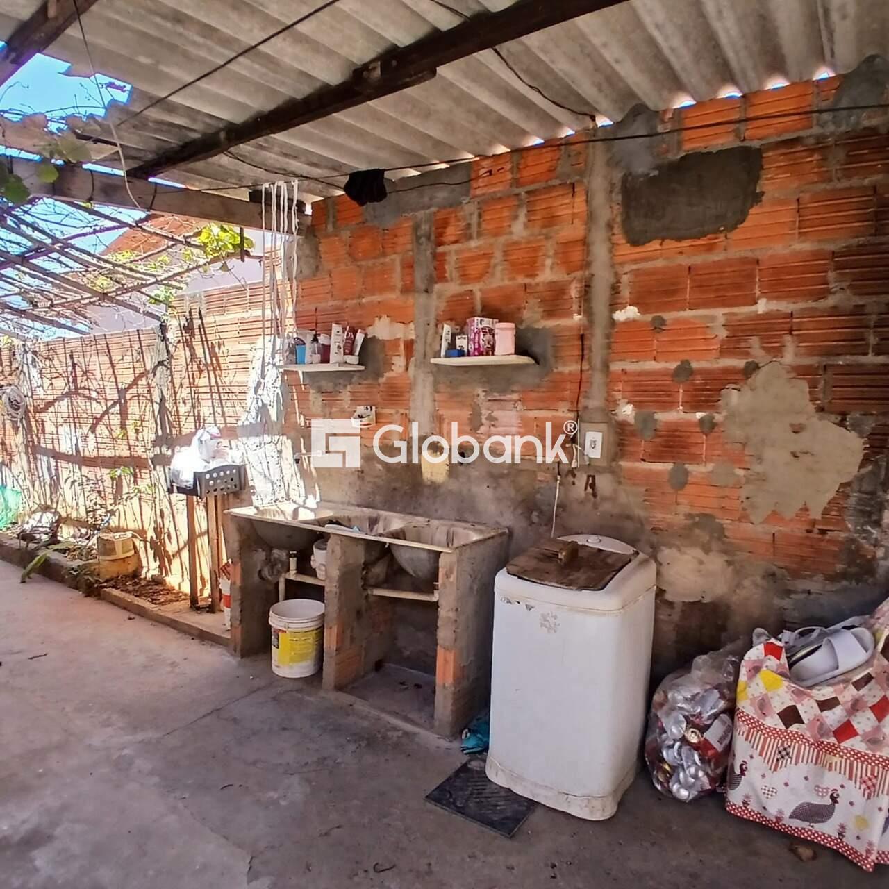 Casa 3 quartos à venda Residencial Minas Gerais 42m² Montes Claros MG: 