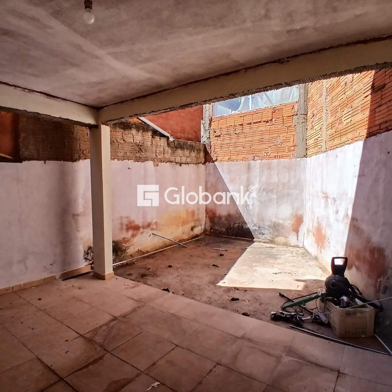 Casa 4 quartos à venda Jardim Alvorada 0m² Montes Claros MG: 