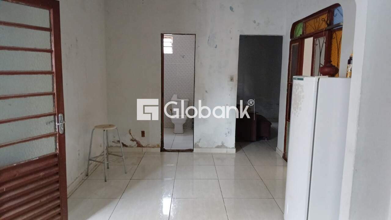 Casa 2 quartos à venda Vila Anália 0m² Montes Claros MG: 