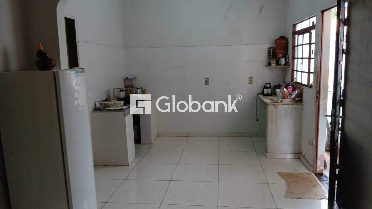 Casa 2 quartos à venda Vila Anália 0m² Montes Claros MG: