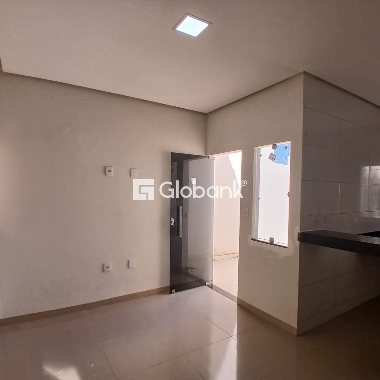 Casa 2 quartos à venda Jardim Olímpico 55m² Montes Claros MG: 