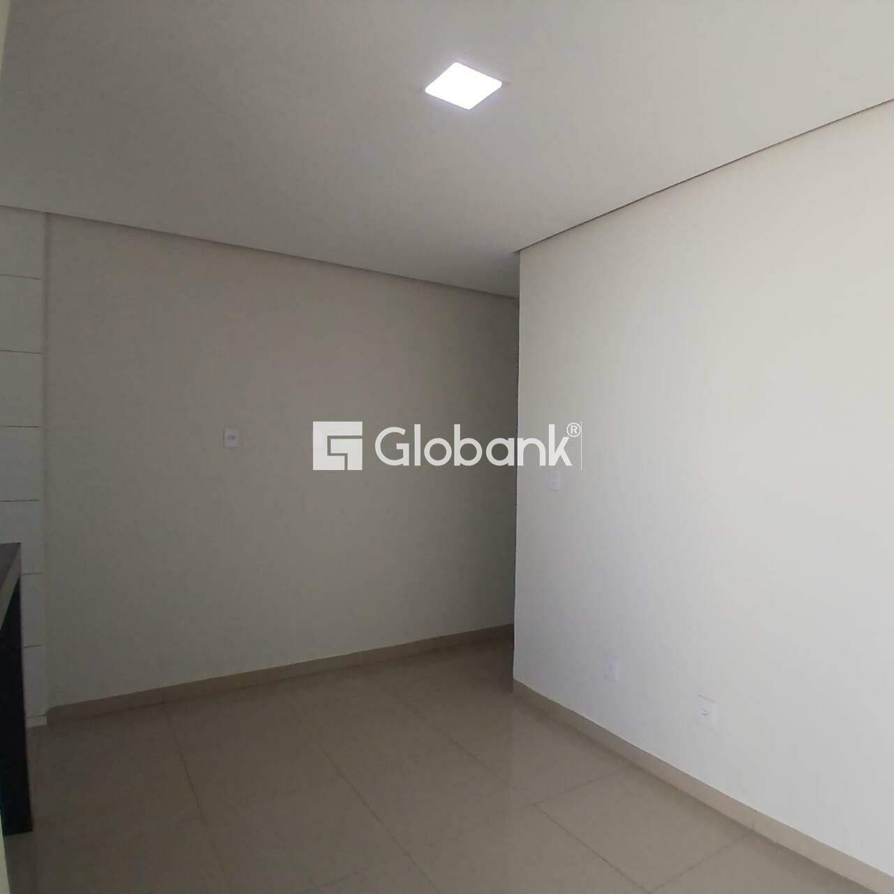 Casa 2 quartos à venda Jardim Olímpico 55m² Montes Claros MG: 