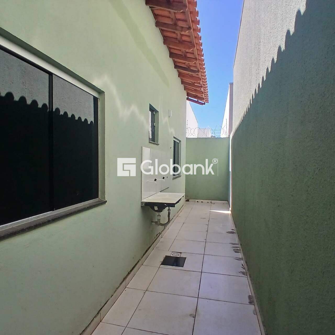Casa 2 quartos à venda Jardim Olímpico 55m² Montes Claros MG: 