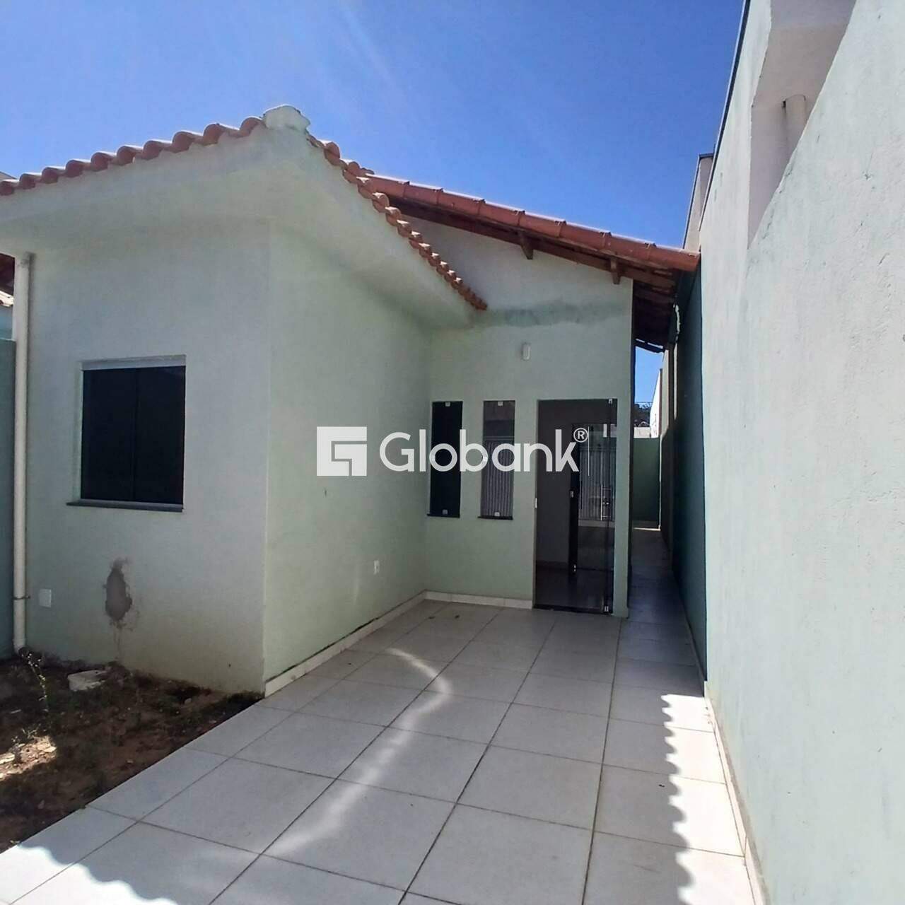 Casa 2 quartos à venda Jardim Olímpico 55m² Montes Claros MG: 