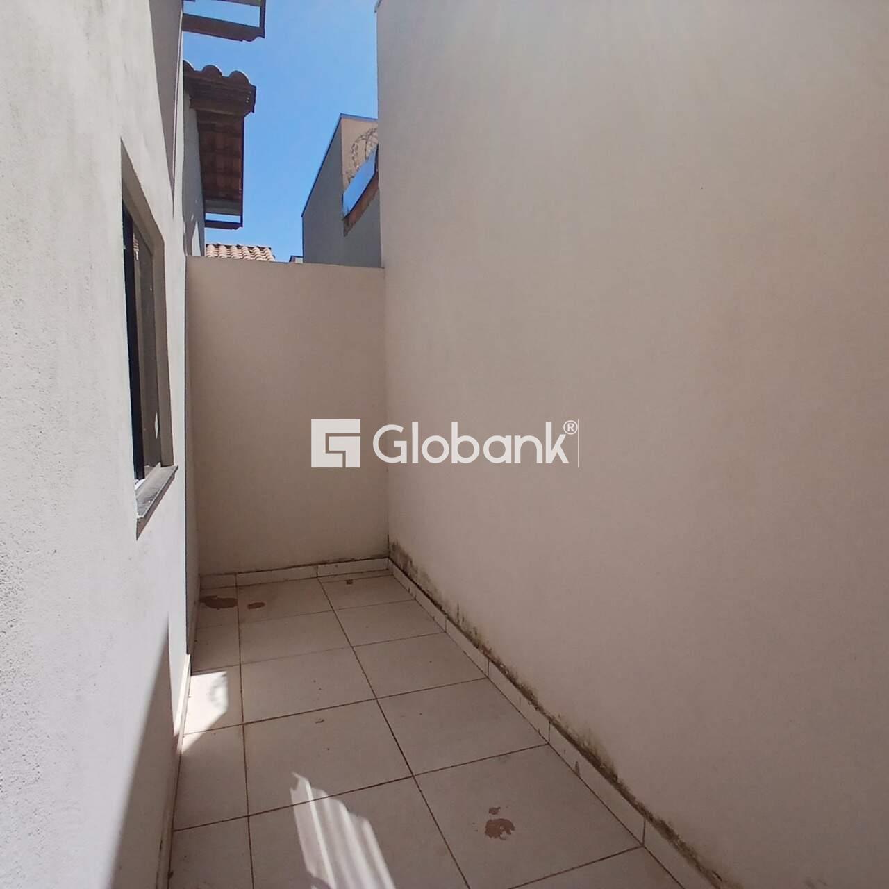 Casa 2 quartos à venda Jardim Olímpico 55m² Montes Claros MG: 