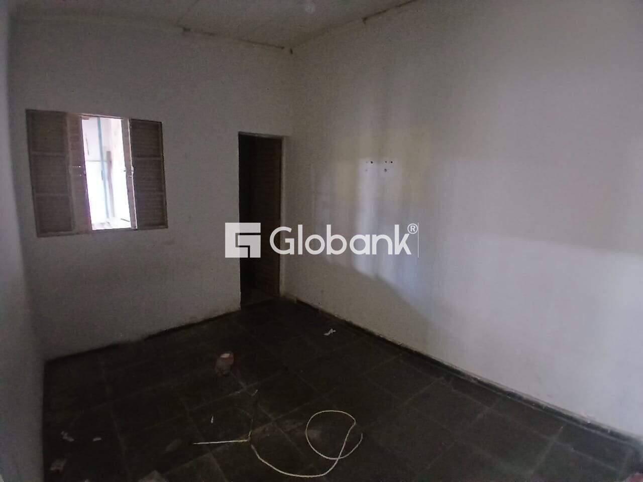 Galpão à venda Morrinhos 200m² Montes Claros MG: 