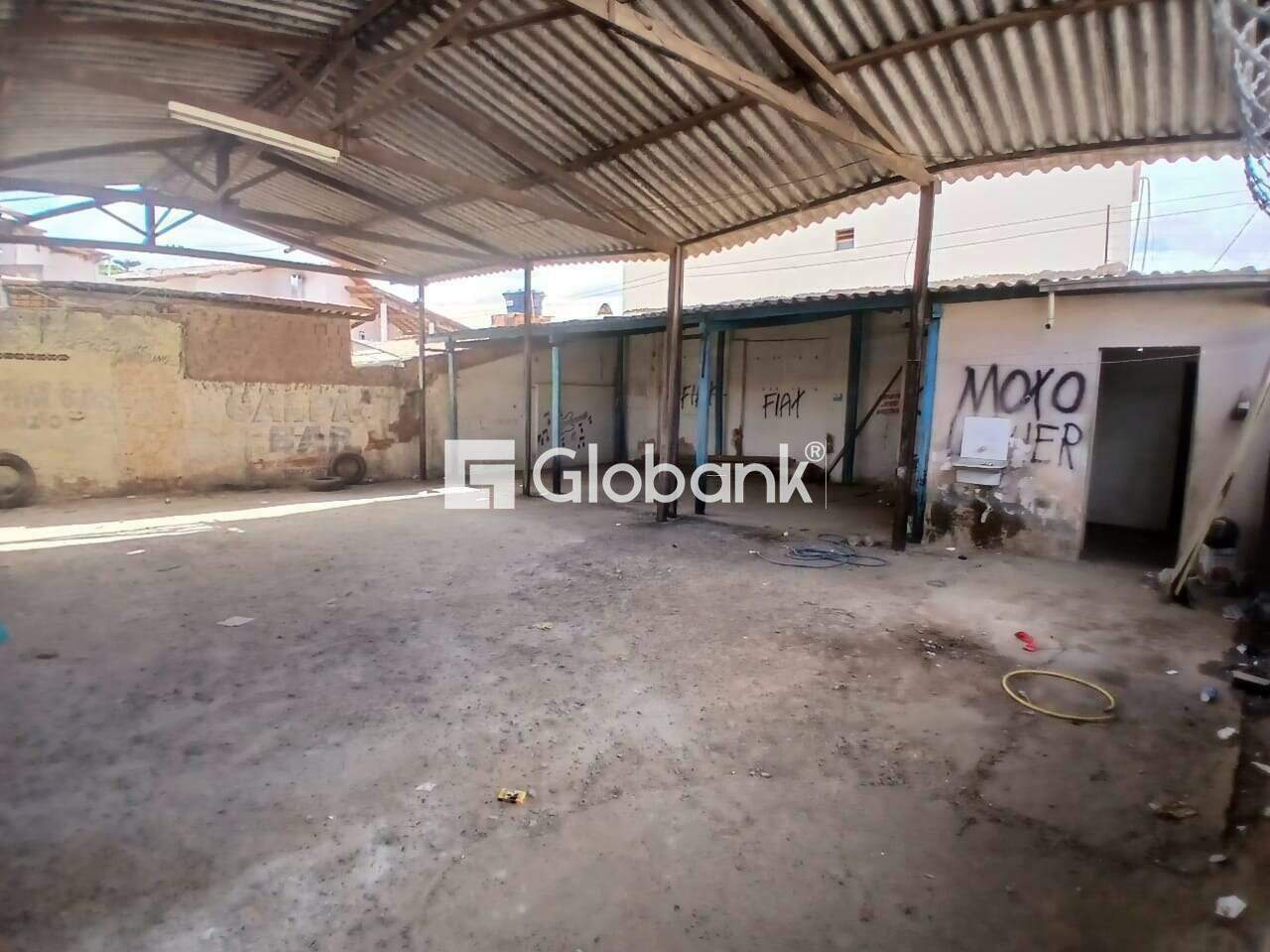 Galpão à venda Morrinhos 200m² Montes Claros MG: