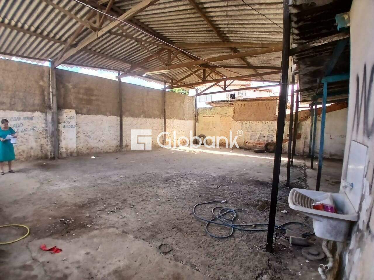Galpão à venda Morrinhos 200m² Montes Claros MG: