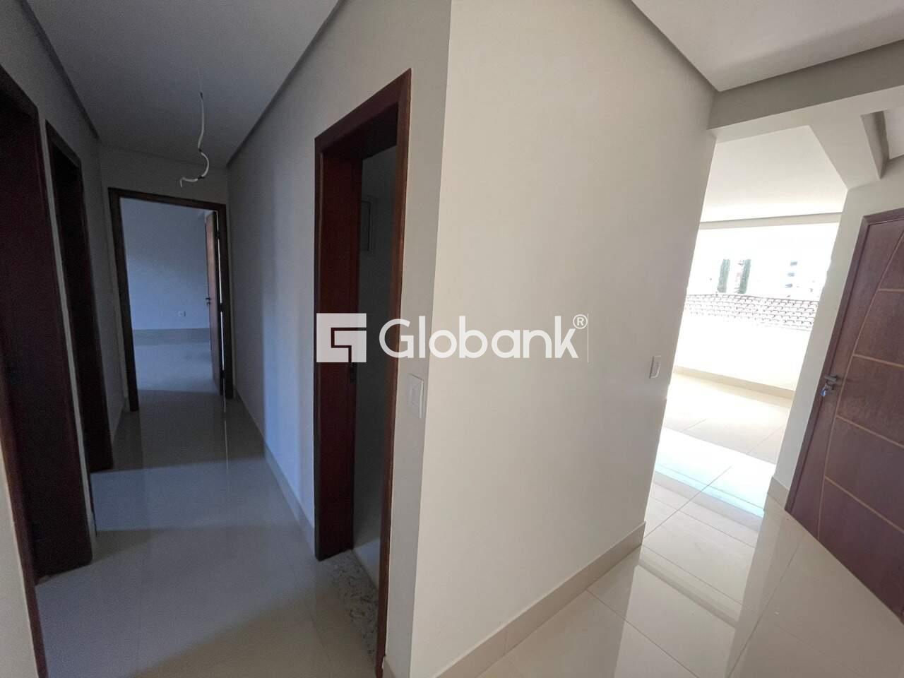 Apartamento 3 quartos à venda Morada do Sol 200m² Montes Claros MG: Acesso aos quartos