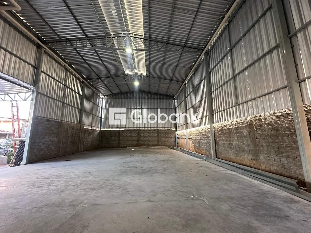 Galpão para aluguel São Judas Tadeu 260m² Montes Claros MG: 