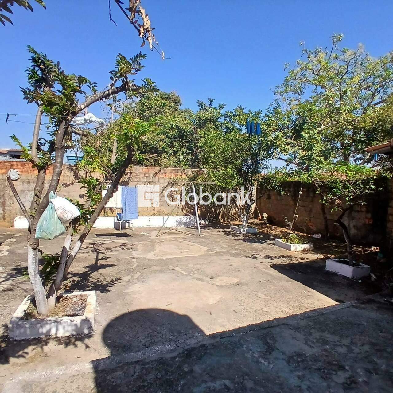 Casa 5 quartos à venda Conjunto Cristo Rei 86m² Montes Claros MG: 