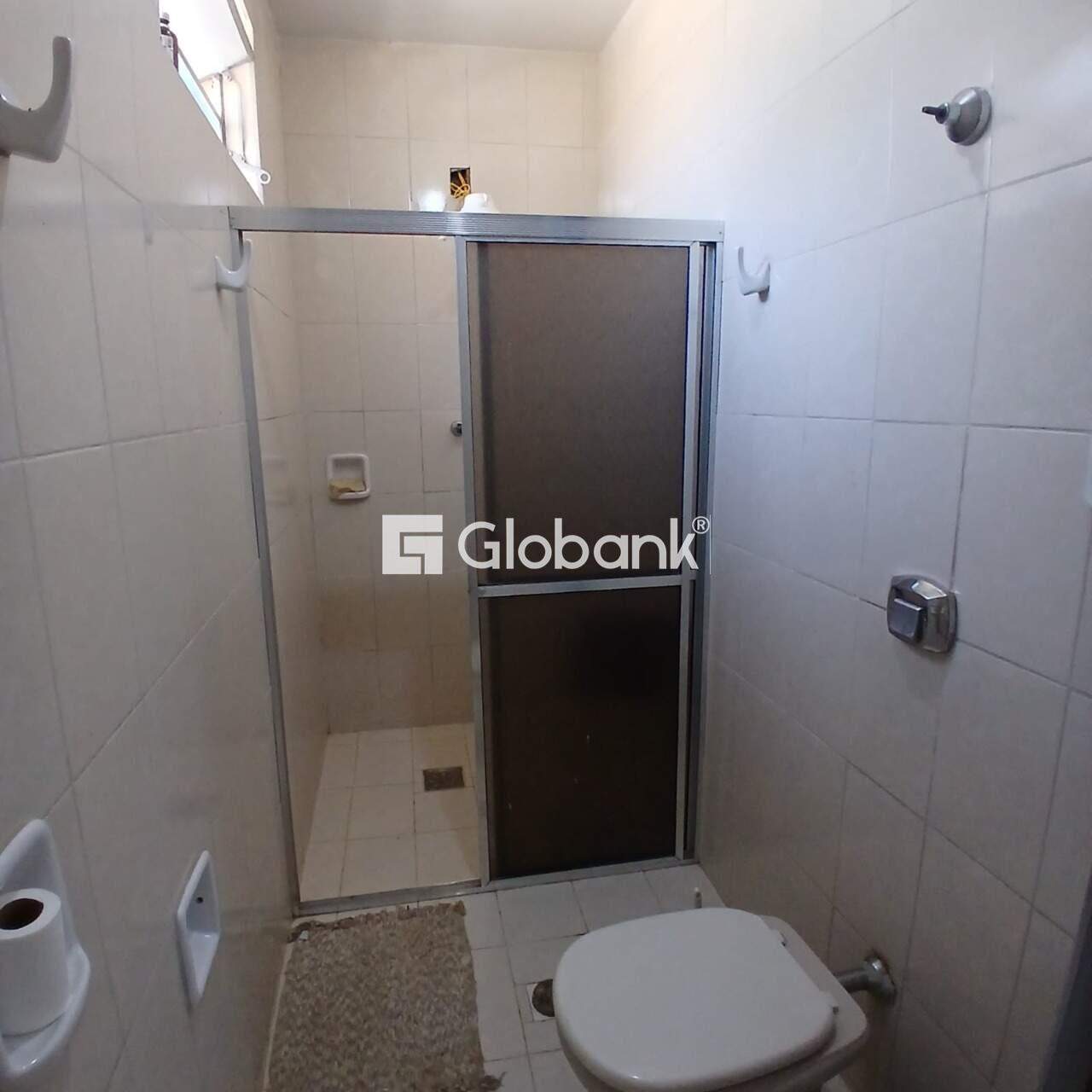 Casa 5 quartos à venda Conjunto Cristo Rei 86m² Montes Claros MG: 