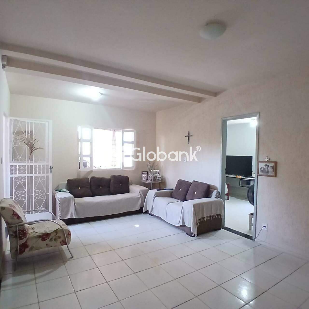 Casa 5 quartos à venda Conjunto Cristo Rei 86m² Montes Claros MG: 