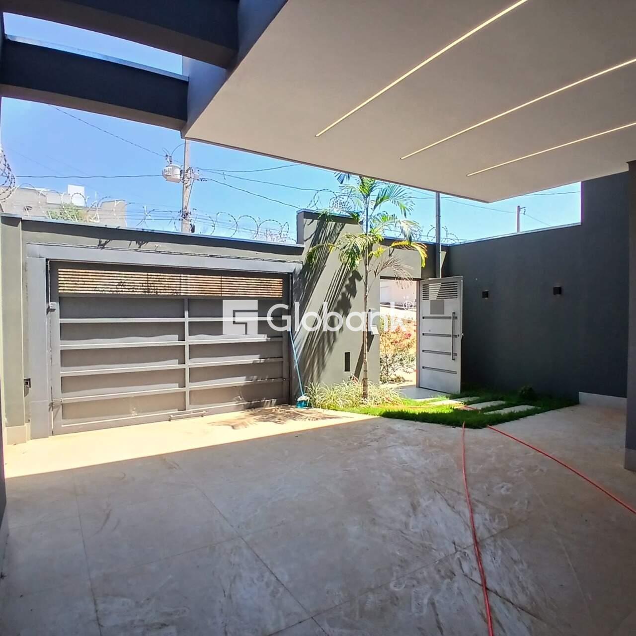 Casa 3 quartos à venda Vila Nova 200m² Montes Claros MG: 