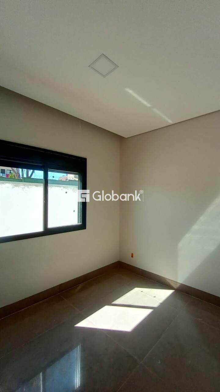 Casa 3 quartos à venda Residencial Terras Alphaville 150m² Montes Claros MG: 42