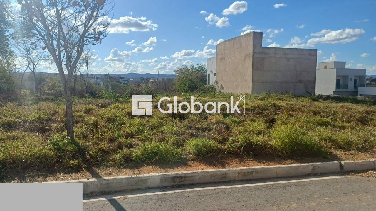 Terreno à venda Planalto 0m² Montes Claros MG: 