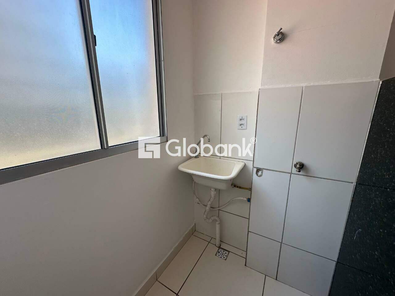 Apartamento 2 quartos à venda Vila Atlântida 48m² Montes Claros MG: rea de servi o