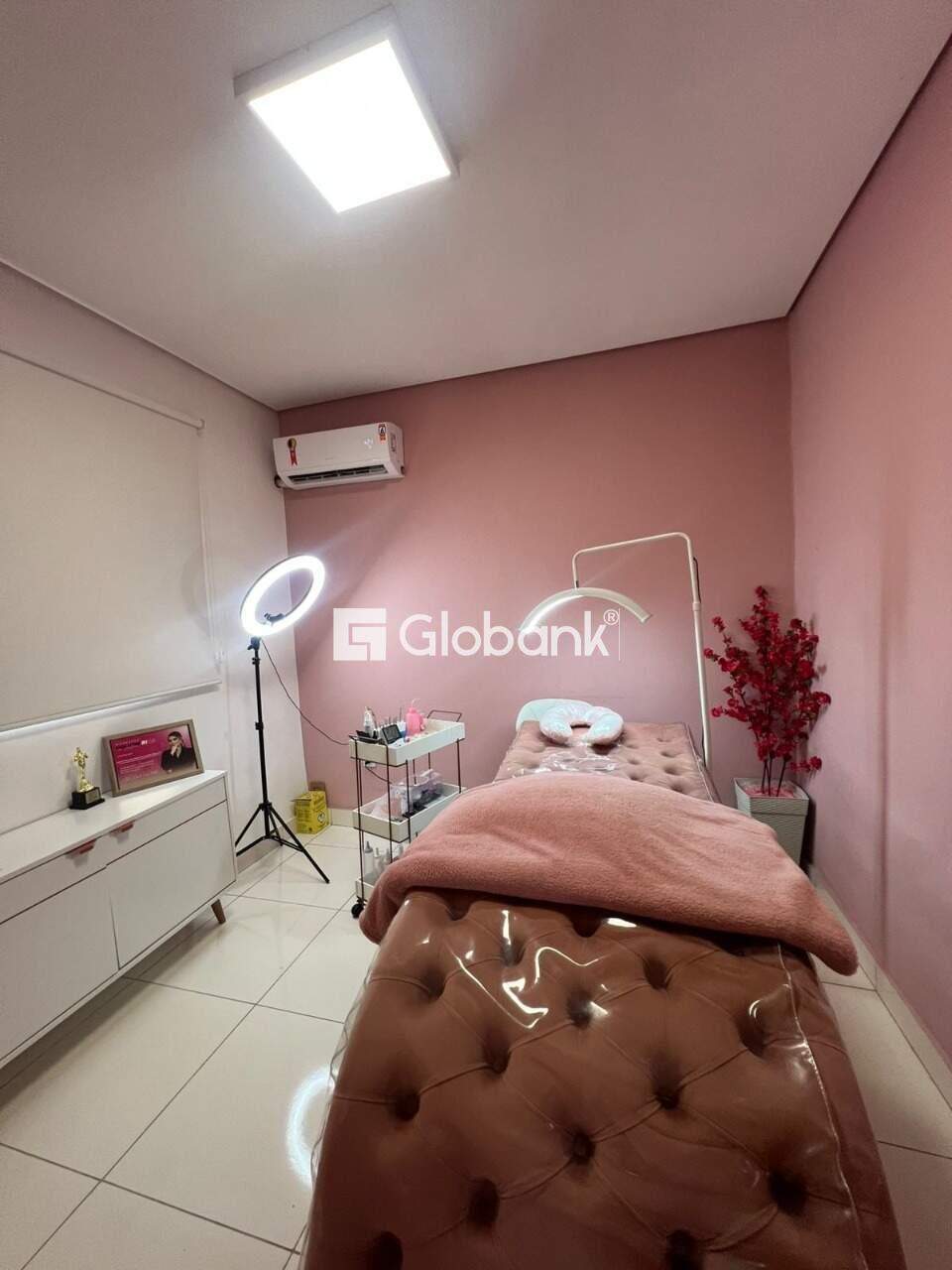 Sala comercial 3 quartos para aluguel Morrinhos 90m² Montes Claros MG: 