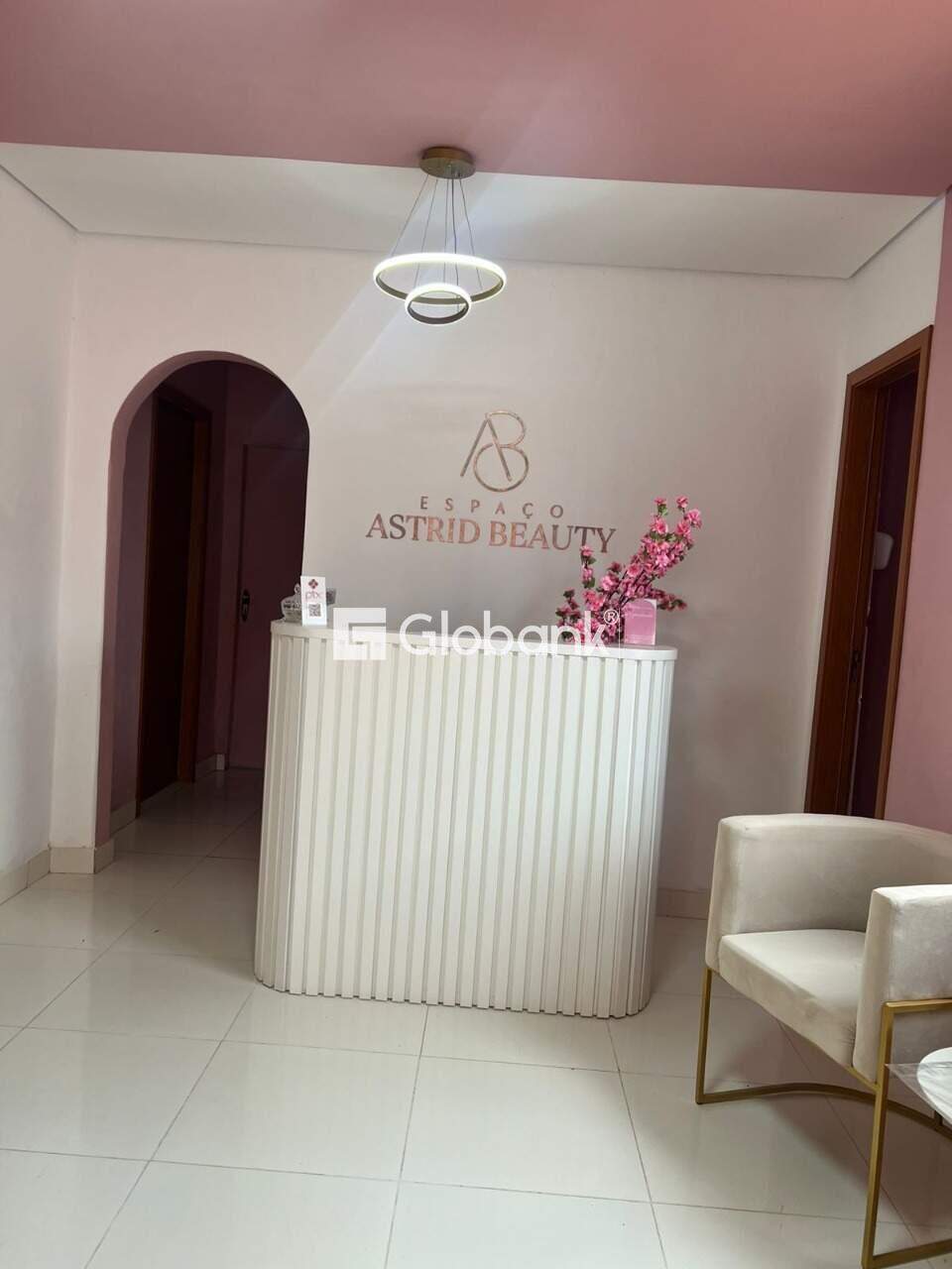 Sala comercial 3 quartos para aluguel Morrinhos 90m² Montes Claros MG: 