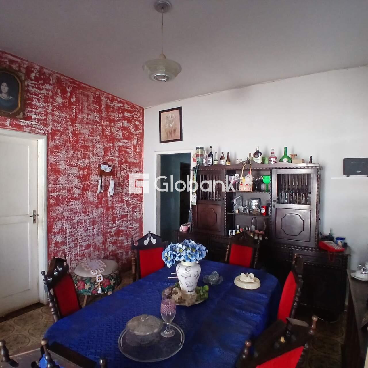 Casa 6 quartos à venda São José 0m² Montes Claros MG: 