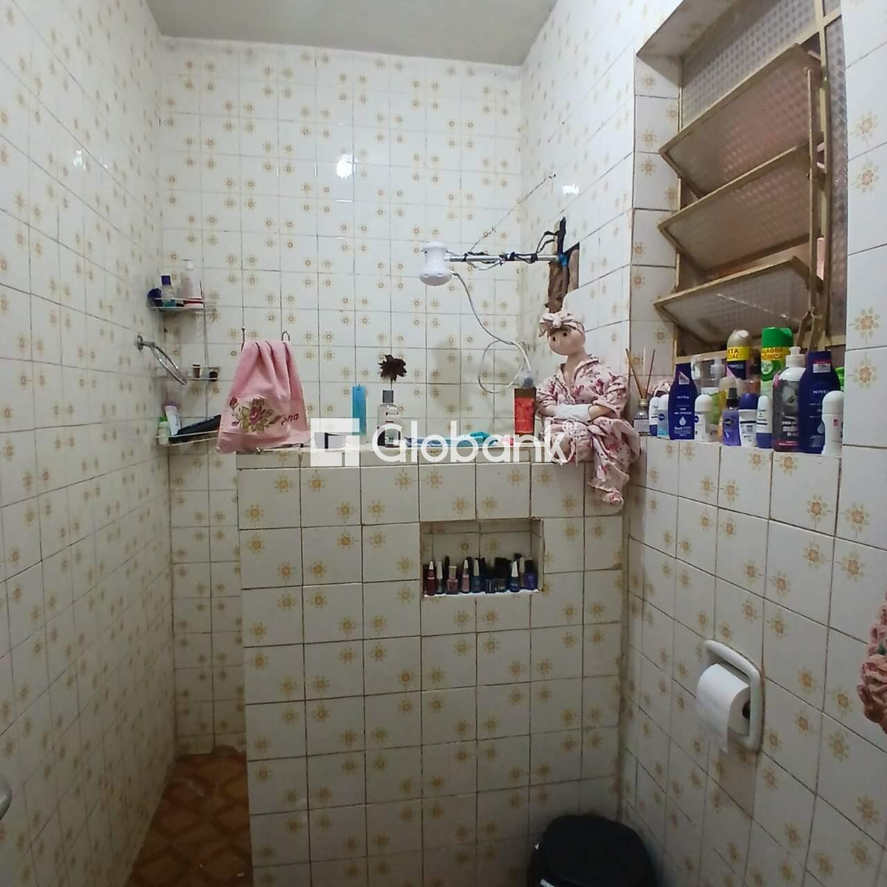Casa 6 quartos à venda São José 0m² Montes Claros MG: 