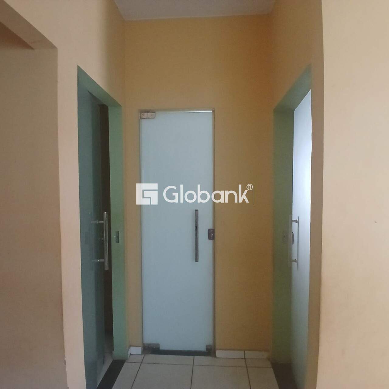 Casa 3 quartos à venda Residencial Sul Ipês 100m² Montes Claros MG: 