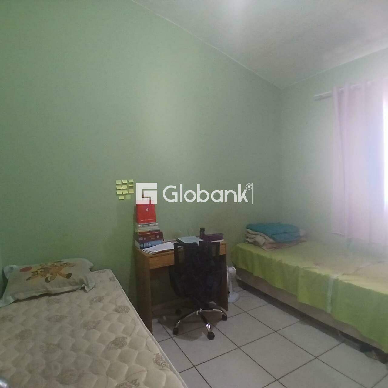 Casa 3 quartos à venda Residencial Sul Ipês 100m² Montes Claros MG: 