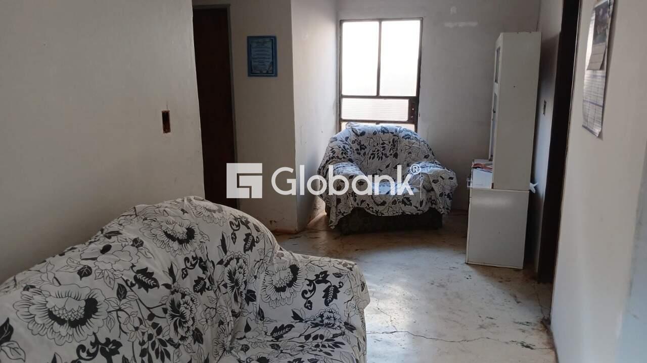 Casa 4 quartos à venda Lourdes 0m² Montes Claros MG: 