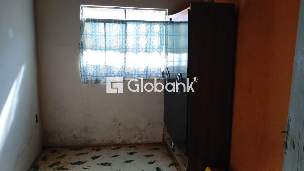 Casa 4 quartos à venda Lourdes 0m² Montes Claros MG: 