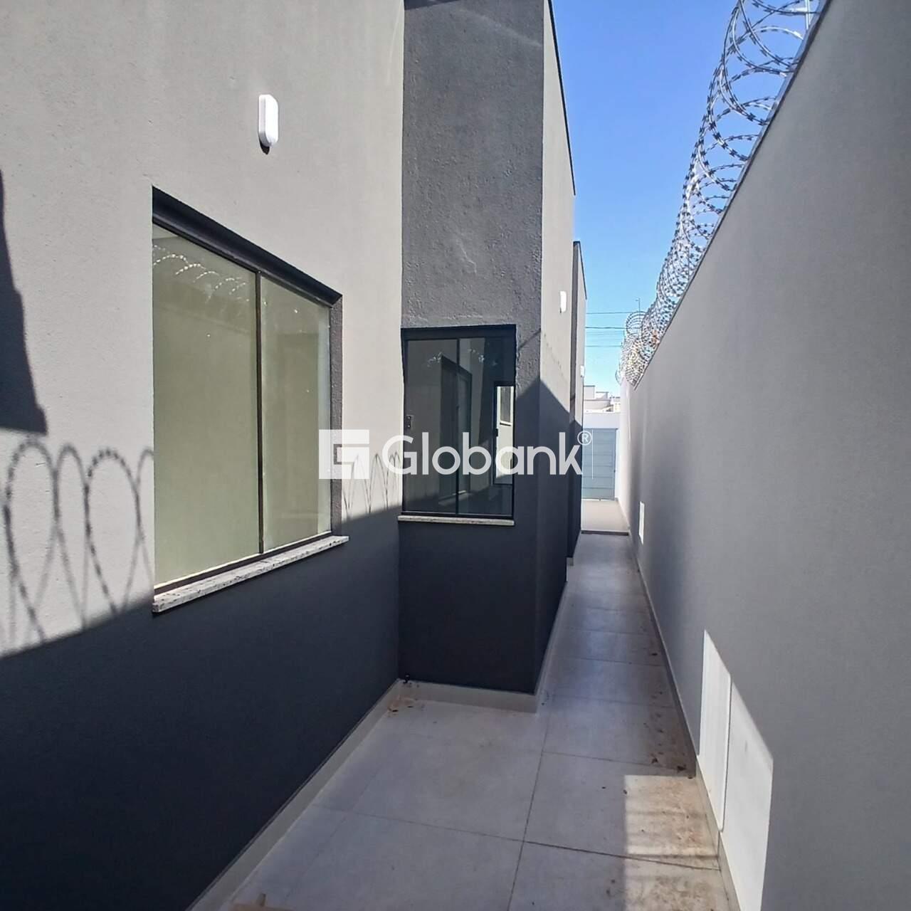 Casa 2 quartos à venda Residencial Sul Jacarandás 50m² Montes Claros MG: 