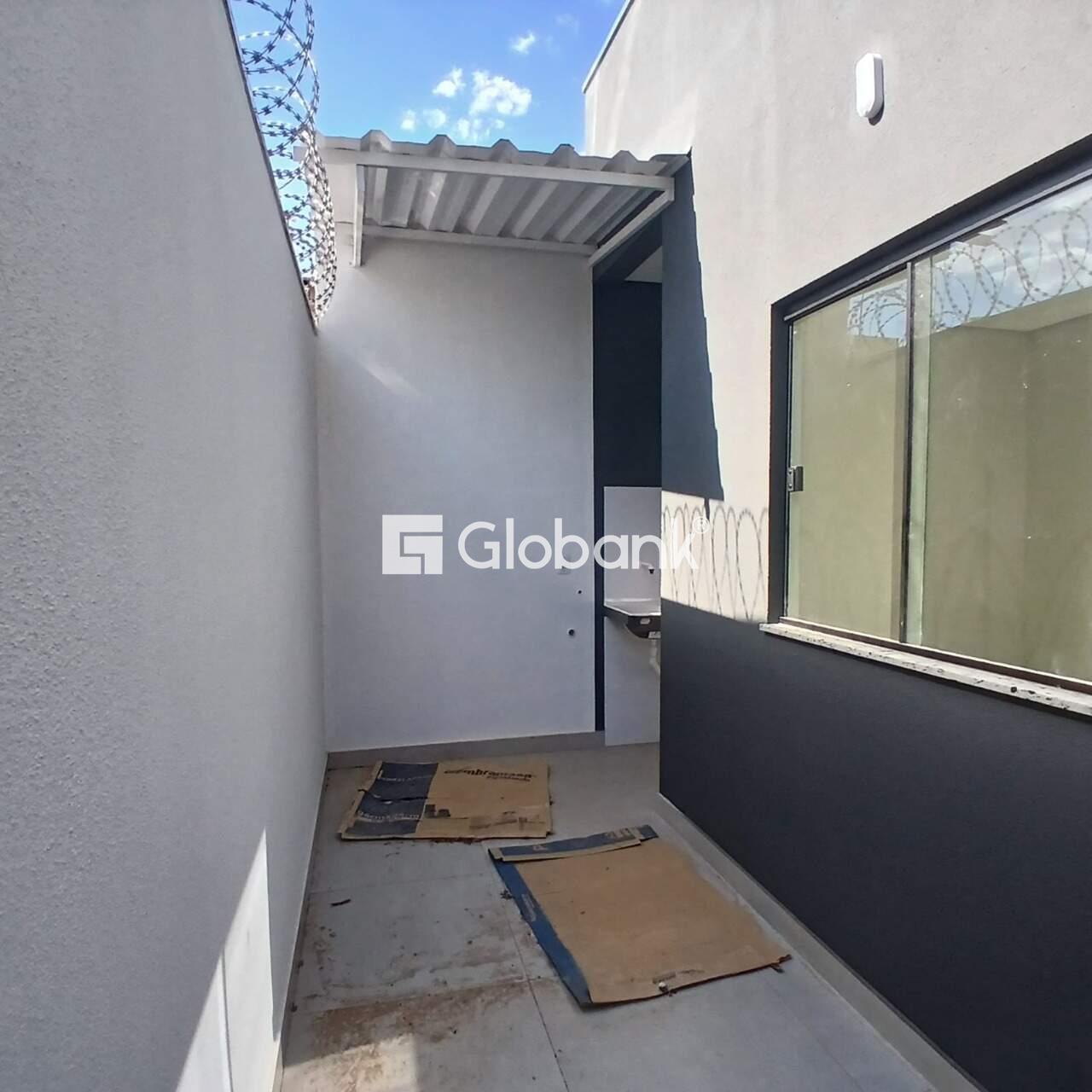 Casa 2 quartos à venda Residencial Sul Jacarandás 50m² Montes Claros MG: 